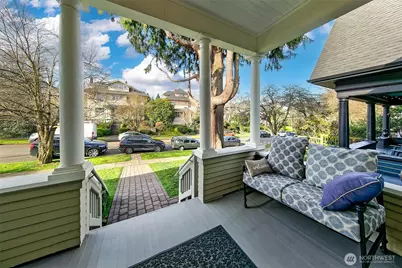 1126 17th Avenue E, Seattle, WA 98112 - Photo 2