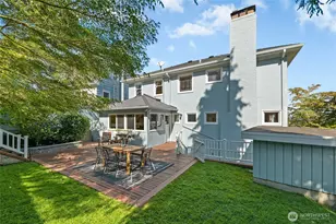 1939 E Crescent Dr, Seattle, WA 98112 - Photo 16