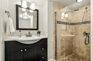 1939 E Crescent Dr, Seattle, WA 98112 - Photo 30