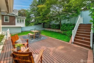 1939 E Crescent Dr, Seattle, WA 98112 - Photo 16