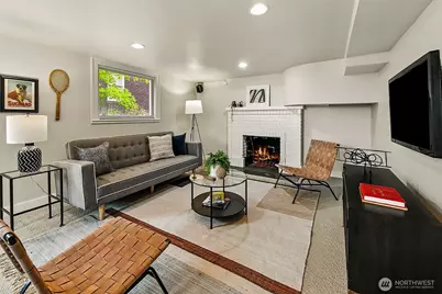 1939 E Crescent Drive, Seattle, WA 98112 - Photo 26