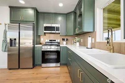 418 W Main, Puyallup, WA 98371 - Photo 12