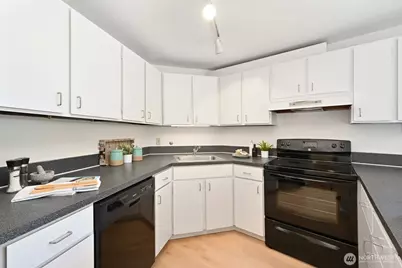 2360 43rd Avenue E #203, Seattle, WA 98112 - Photo 6