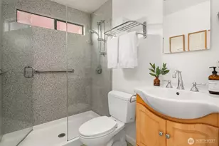 747 N 87th St, Seattle, WA 98103 - Photo 22