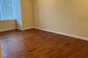 5728 Roosevelt Way NE, Seattle, WA 98105 - Photo 6