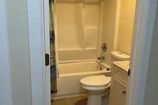 5728 Roosevelt Way NE, Seattle, WA 98105 - Photo 22