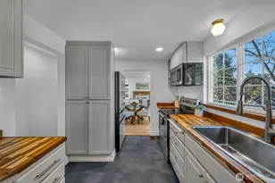 4427 Glenn Way SW, Seattle, WA 98116 - Photo 26