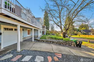 4427 Glenn Way SW, Seattle, WA 98116 - Photo 4