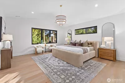 1020 107th Avenue SE, Bellevue, WA 98004 - Photo 16