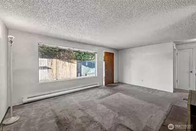 207 S 108th Place, Seattle, WA 98168 - Photo 6