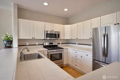 18558 NE 57th Street #18558, Redmond, WA 98052 - Photo 8