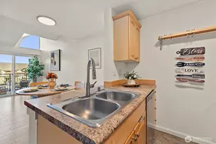 3816 131st Ln SE, Bellevue, WA 98006 - Photo 10