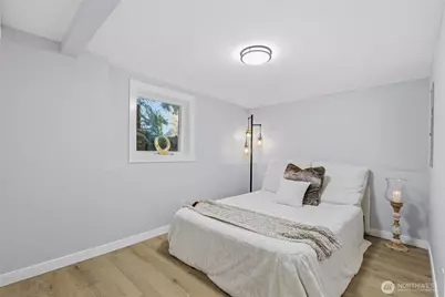 1927 42nd Avenue SW, Seattle, WA 98116 - Photo 22