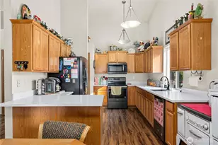 5339 S Island Dr E, Bonney Lake, WA 98391 - Photo 8