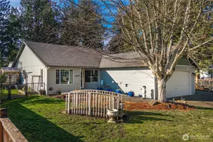 5339 S Island Dr E, Bonney Lake, WA 98391 - Photo 2