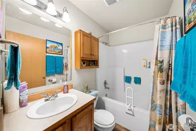 5339 S Island Drive E, Bonney Lake, WA 98391 - Photo 16