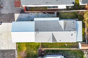 3010 W Peninsula Dr, Moses Lake, WA 98837 - Photo 2