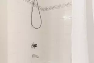 2024 NW 57th St, Seattle, WA 98107 - Photo 18