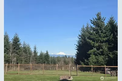 1419 Blackberry Lane, Oak Harbor, WA 98277 - Photo 2