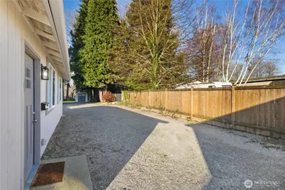 815 NE 2nd Avenue NE, Puyallup, WA 98372 - Photo 40