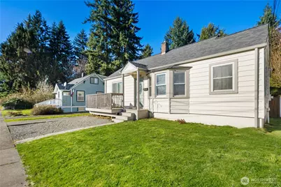 815 NE 2nd Avenue NE, Puyallup, WA 98372 - Photo 2