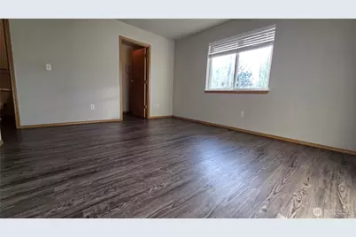 11316 1st Avenue Ct E, Tacoma, WA 98445 - Photo 8