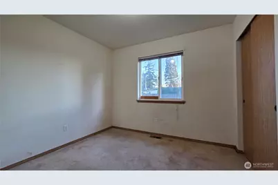 11316 1st Avenue Ct E, Tacoma, WA 98445 - Photo 26
