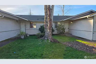 11316 1st Avenue Ct E, Tacoma, WA 98445 - Photo 2