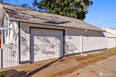 1239 S Verde Street, Tacoma, WA 98405 - Photo 38