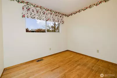 11610 19th Avenue SW, Burien, WA 98146 - Photo 16