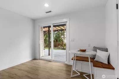 20511 Greening Road, Bothell, WA 98012 - Photo 14