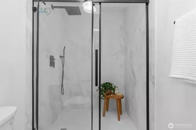 13735 15th Avenue NE #A7, Seattle, WA 98125 - Photo 24