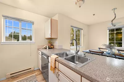 2709 W Maplewood Avenue #201, Bellingham, WA 98225 - Photo 10