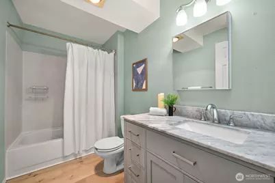 2709 W Maplewood Avenue #201, Bellingham, WA 98225 - Photo 8