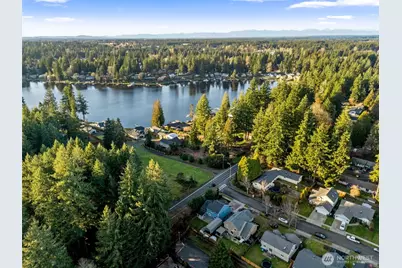 6801 26th Court SE, Lacey, WA 98503 - Photo 2