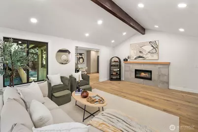 18011 NE 196th Street, Woodinville, WA 98077 - Photo 4