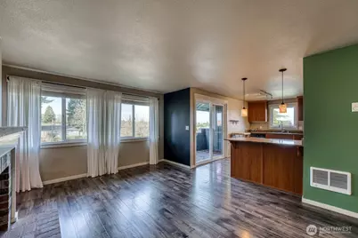 5822 N 35th Street #A3, Tacoma, WA 98407 - Photo 4