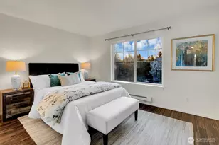 7004 Holly Park Dr S, Seattle, WA 98118 - Photo 14