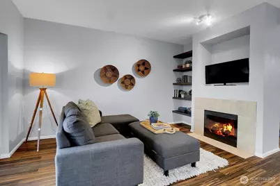 7004 Holly Park Drive S, Seattle, WA 98118 - Photo 10