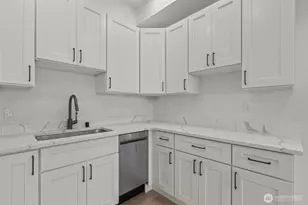 15815 47th Ave S, Tukwila, WA 98188 - Photo 32