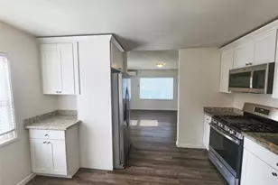 212 A&b Elm St, Bremerton, WA 98310 - Photo 8