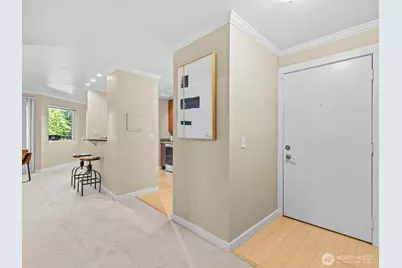 11807 100th Avenue NE #B101, Kirkland, WA 98034 - Photo 4