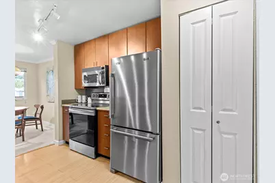 11807 100th Avenue NE #B101, Kirkland, WA 98034 - Photo 10