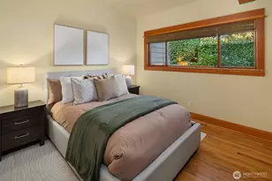 7816 NE 32nd St, Medina, WA 98039 - Photo 30