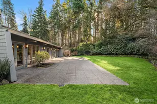 7816 NE 32nd St, Medina, WA 98039 - Photo 34