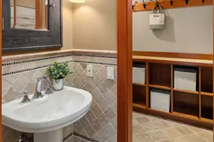 7816 NE 32nd St, Medina, WA 98039 - Photo 18