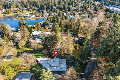 7816 NE 32nd Street, Medina, WA 98039 - Photo 1