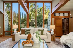 7816 NE 32nd St, Medina, WA 98039 - Photo 14