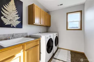 341 Franklin St, Buckley, WA 98321 - Photo 12