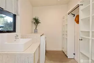 5453 Harborside Ln, Freeland, WA 97249 - Photo 16